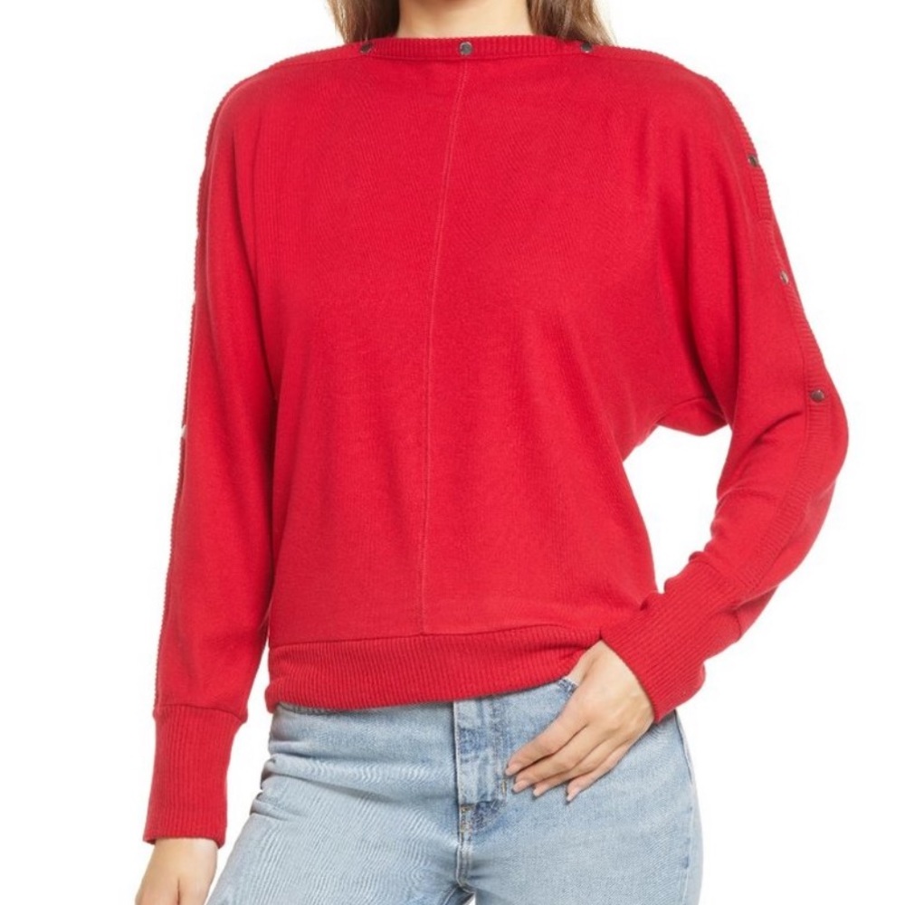 VINCE CAMUTO Cozy Sweater NEW Size M Red Snap Trim Dolman Sleeve